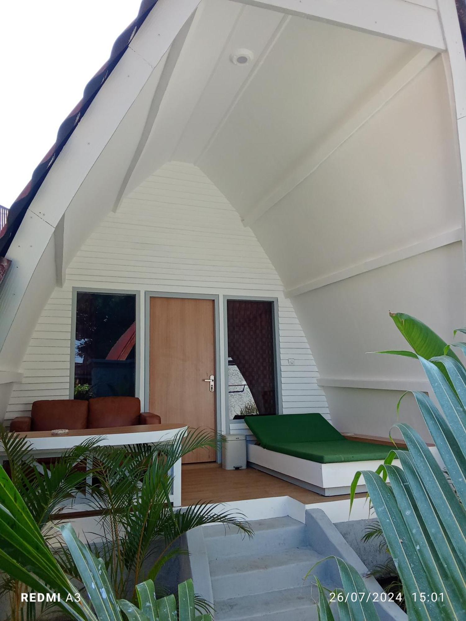 Coral Beach 2 Bungalow Gili Trawangan Exterior foto