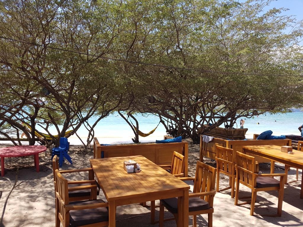 Coral Beach 2 Bungalow Gili Trawangan Exterior foto