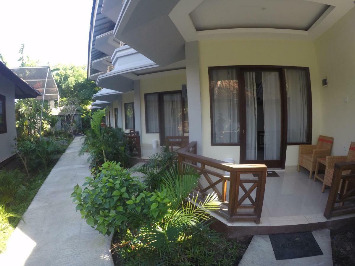 Coral Beach 2 Bungalow Gili Trawangan Exterior foto