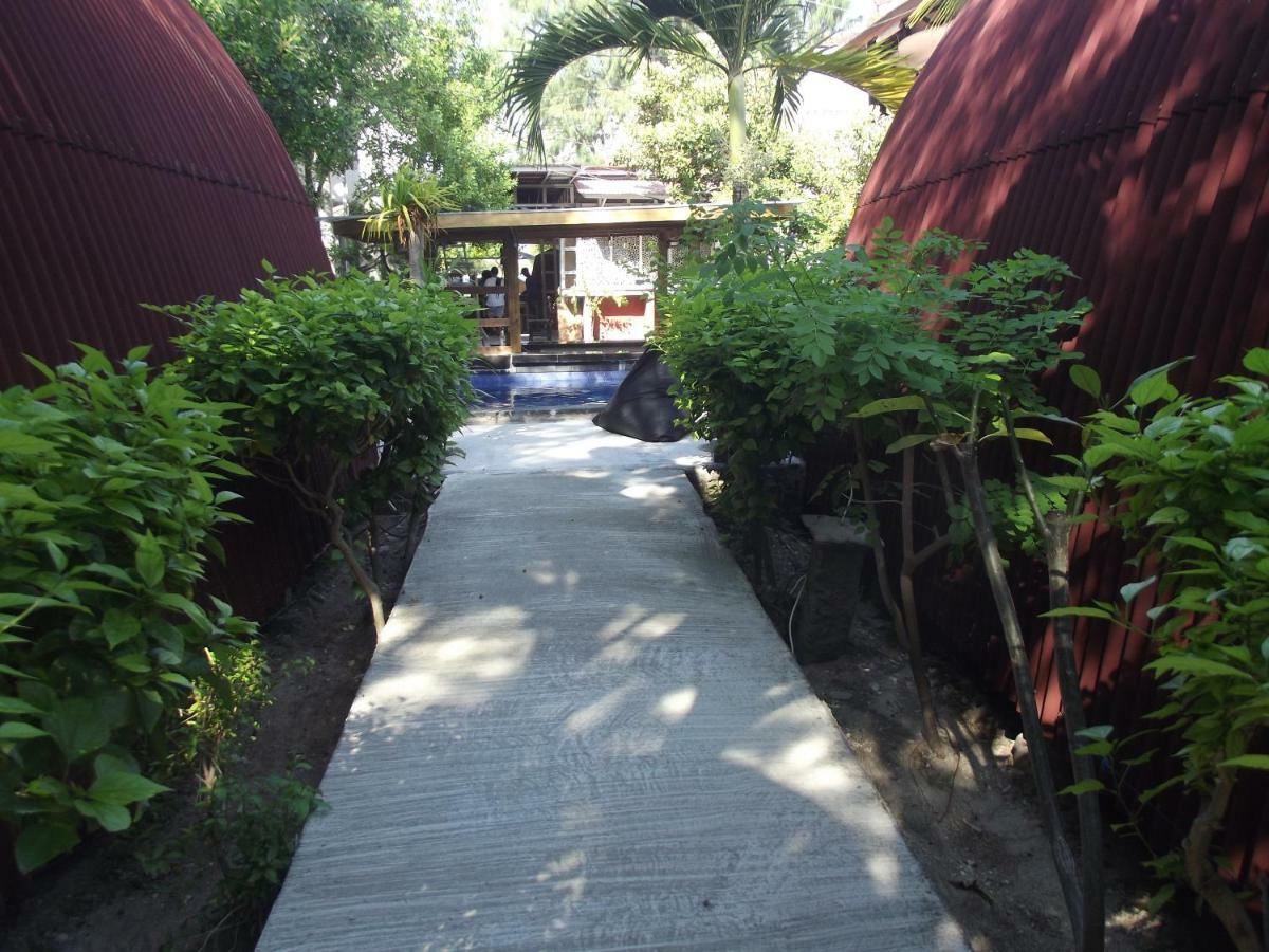 Coral Beach 2 Bungalow Gili Trawangan Exterior foto