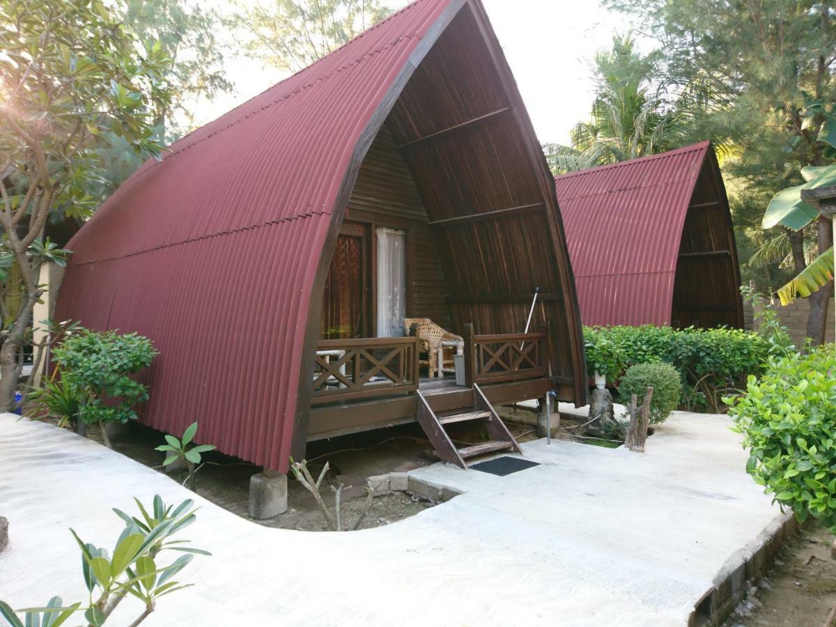 Coral Beach 2 Bungalow Gili Trawangan Exterior foto
